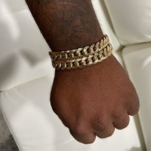 10k ,, Jewelry lovers know that not all pieces are created equal.